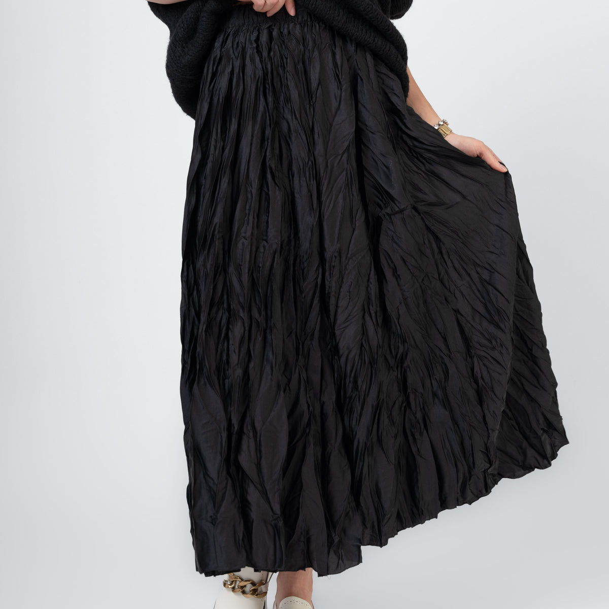ME&GEE Full-Length Crinkle Skirt | Black